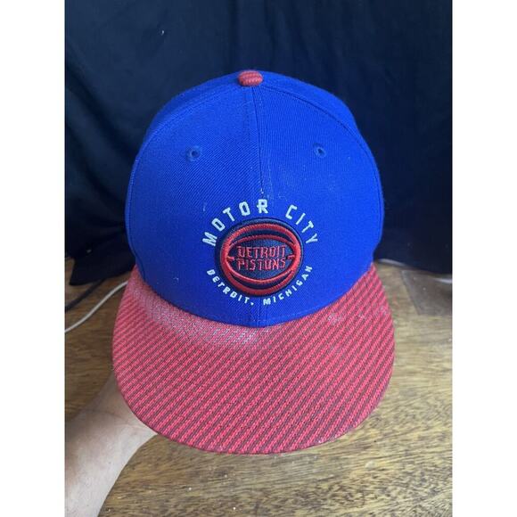 Detroit Pistons New Era‎ 9Fifty SnapBack Adjustable Hat Blue - Picture 1 of 6